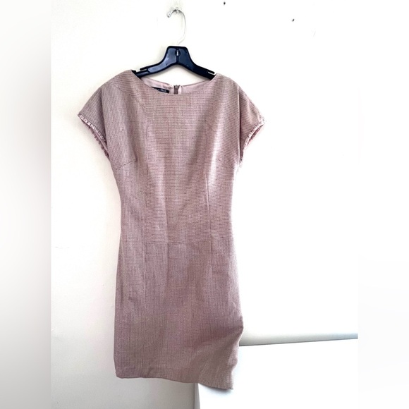Valentino Dresses & Skirts - Valentino Elegant Blush Dress